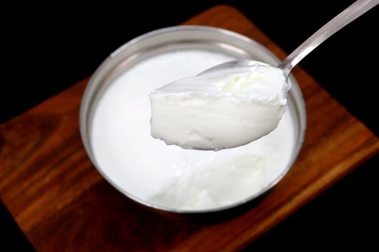 How to Make Homemade Curd (Yogurt)
