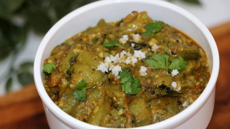 Torai Ki Sabji ( Ridge Gourd)