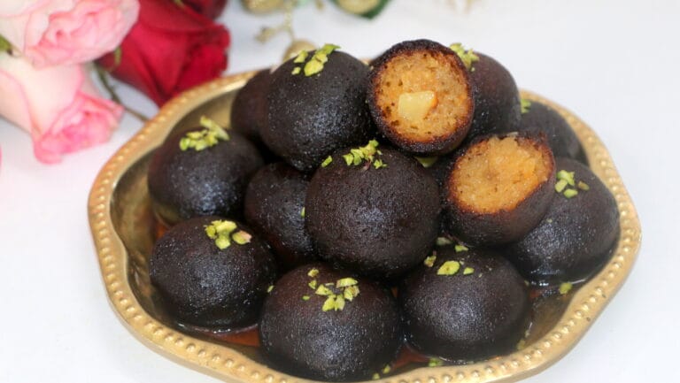 Halwai Style Kala Jamun recipe | Kala Jamun