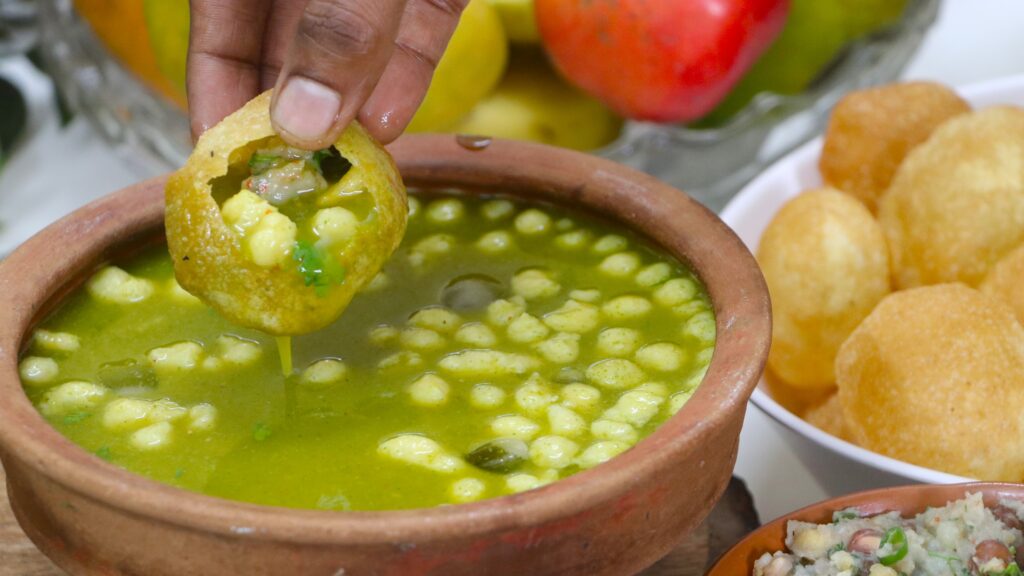 Fruit Flavored Panipuri / Golgappa| Sweet & Spicy Twist Panipuri