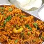 Spicy rice with vegetables and nuts