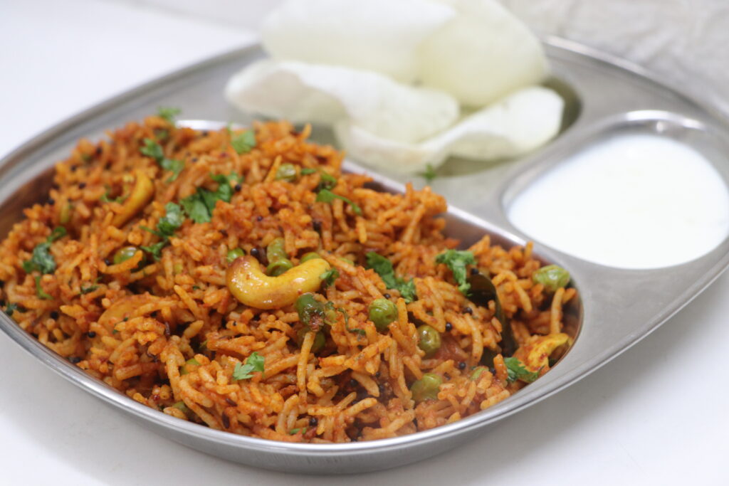 Spicy rice with side dishes