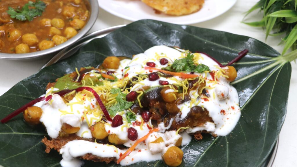 Delhi Style Aloo Tikki Chole Chaat Recipe
