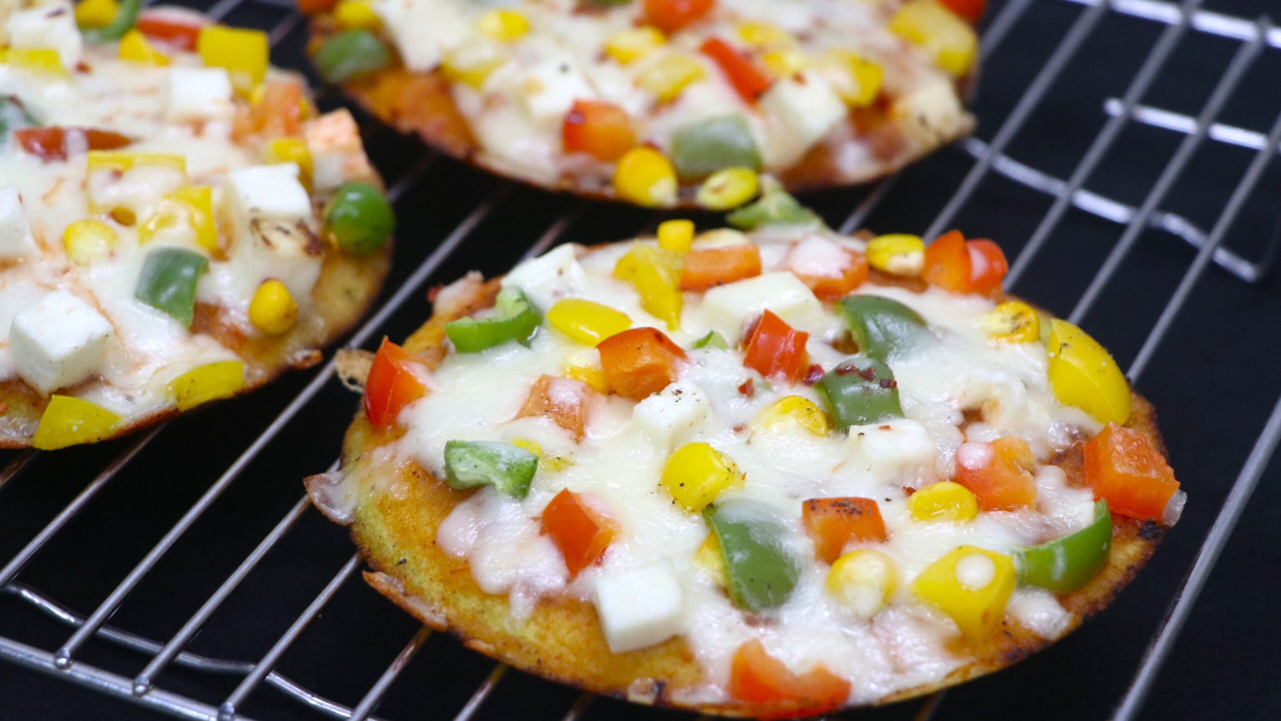 Moonglet Pizza Recipe | Healthy Protein-Rich Pizza Without Maida