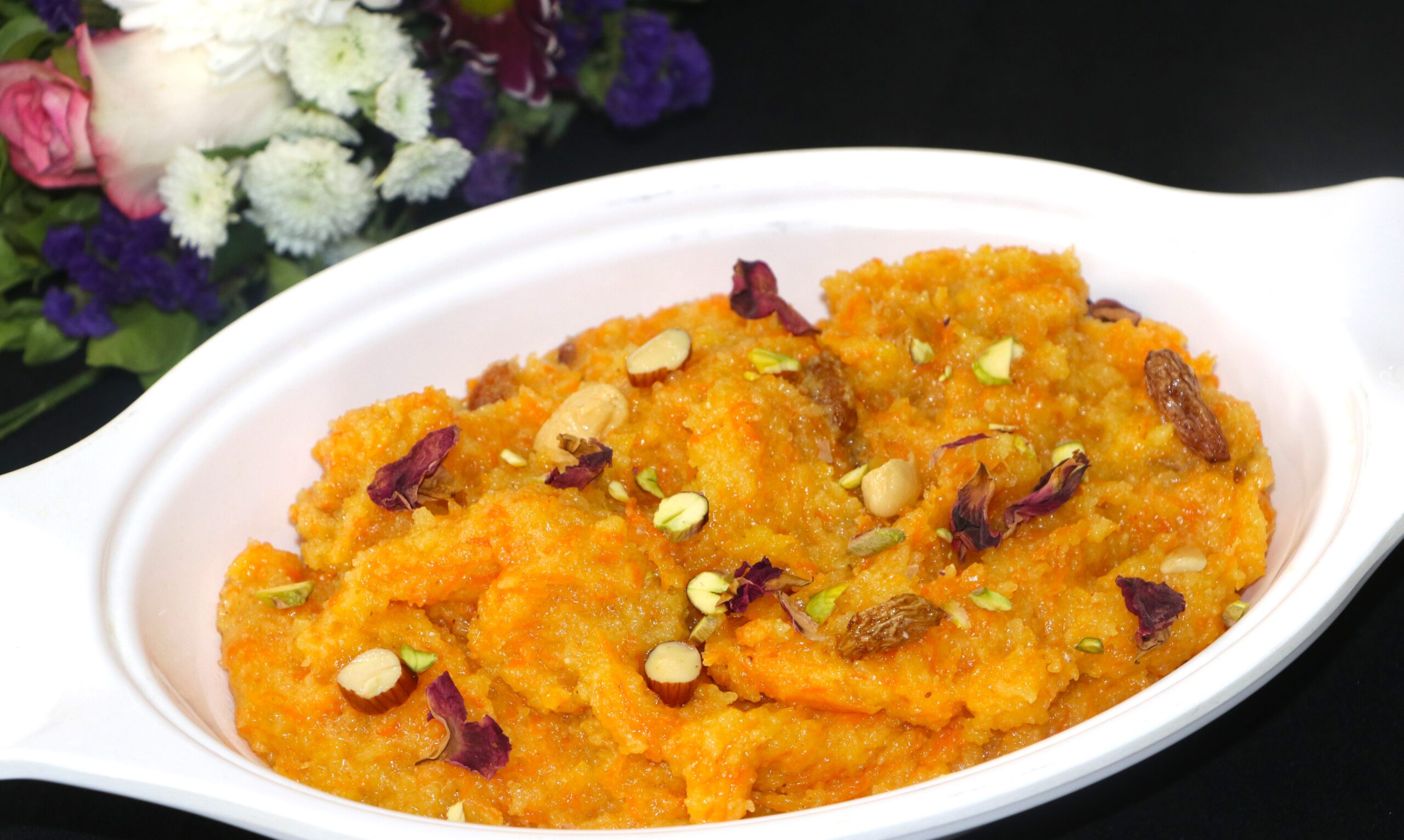 Gajar aur Suji ka halwa | Carrot and Semolina Halwa – Fusion Dessert Recipe