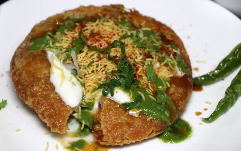 Jodhpur-Style Khasta Kachori