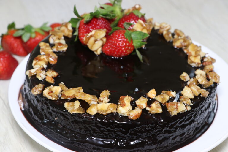 Ragi & Oats Chocolate Cake