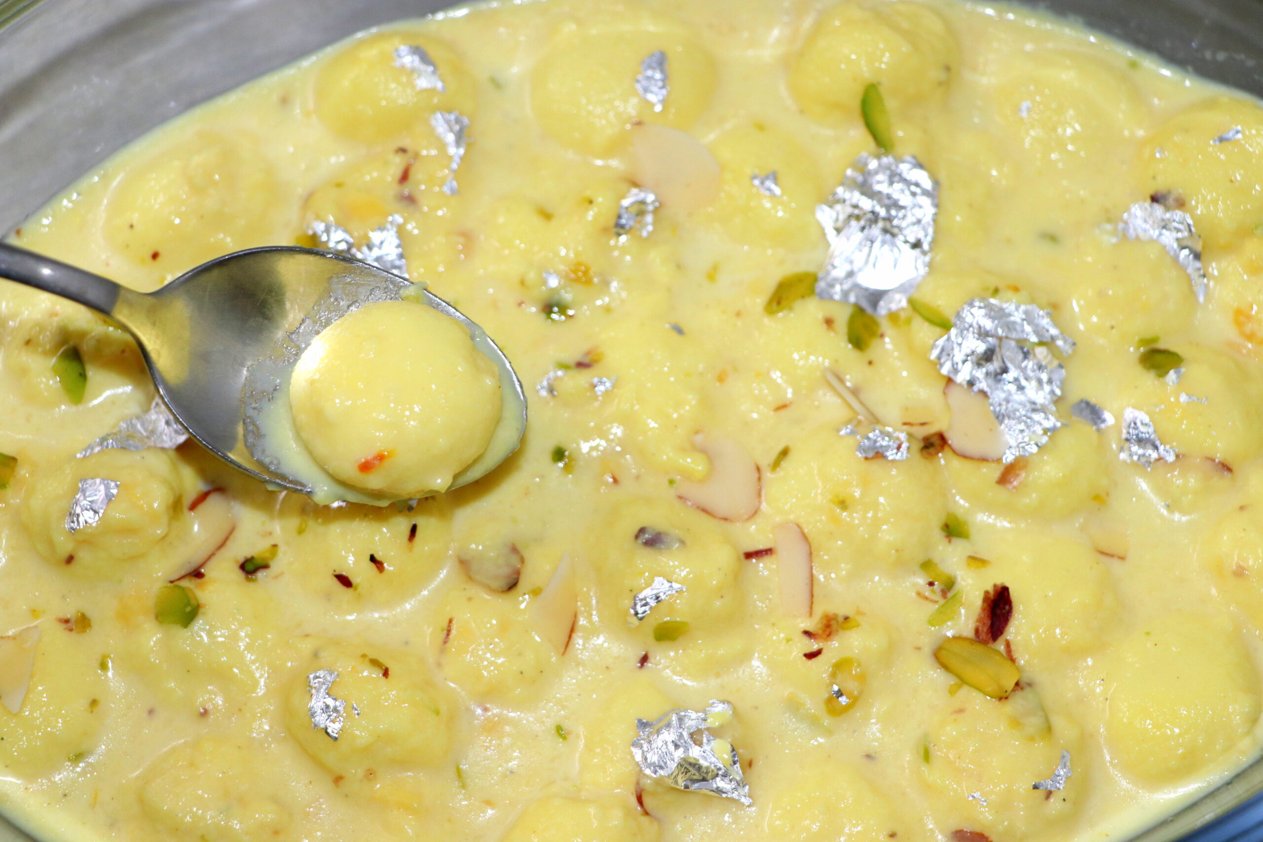 Angoor Rabdi Recipe | Soft Mini Rasgullas in Creamy Rabdi