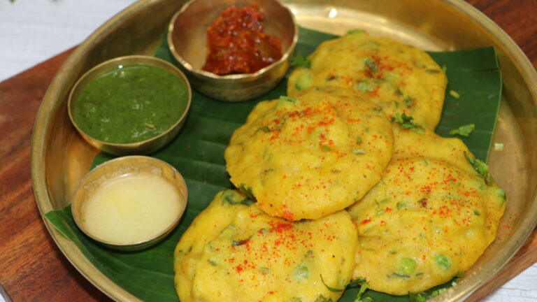 Moong & Chana Dal Bhapiya