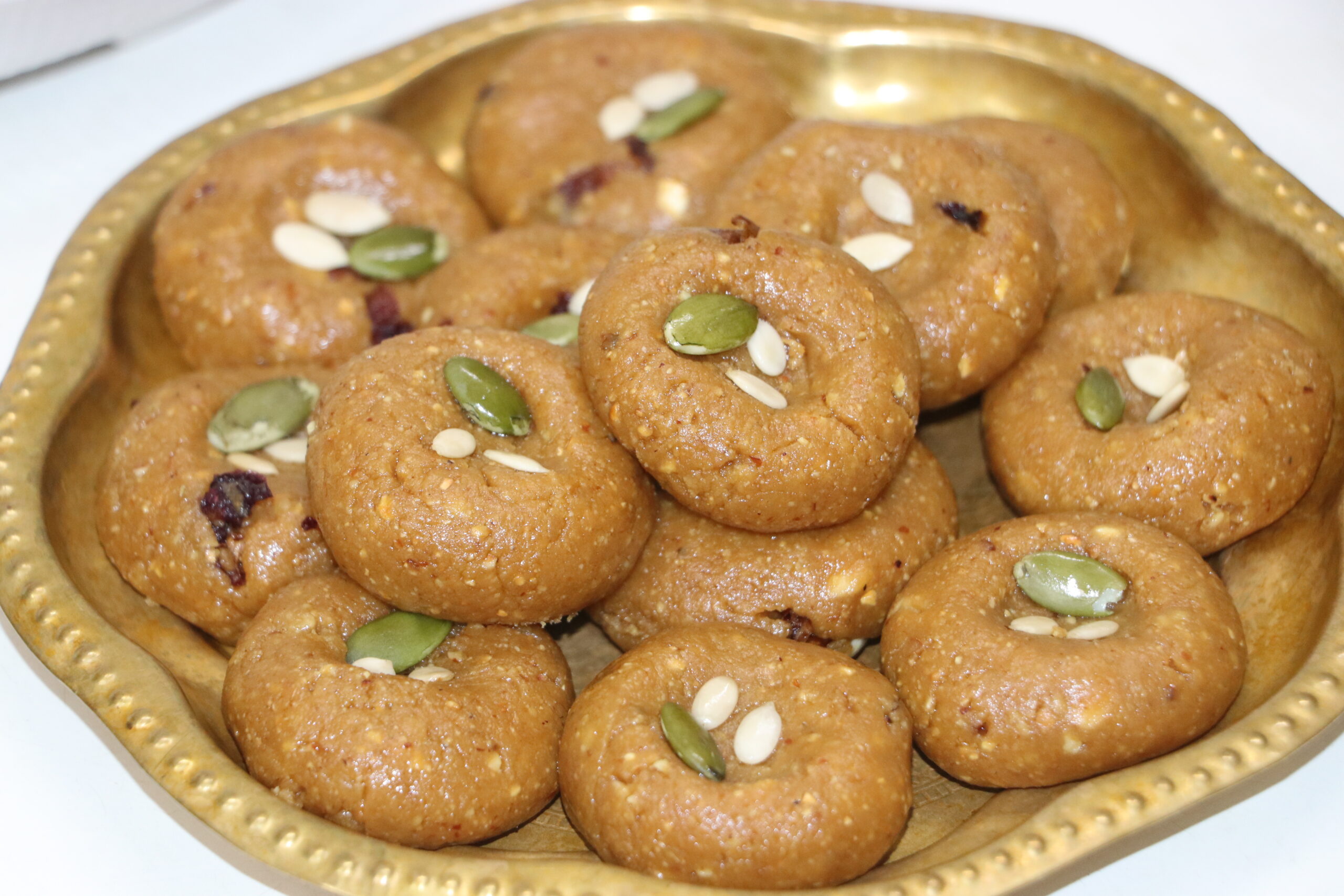 Sattu / Besan Peda | Delicious & Nutritious Homemade Mithai