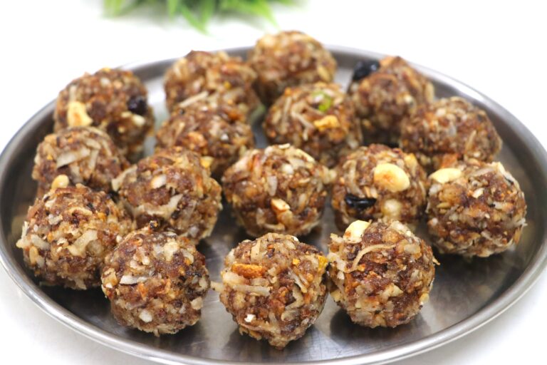 Gond Laddoo