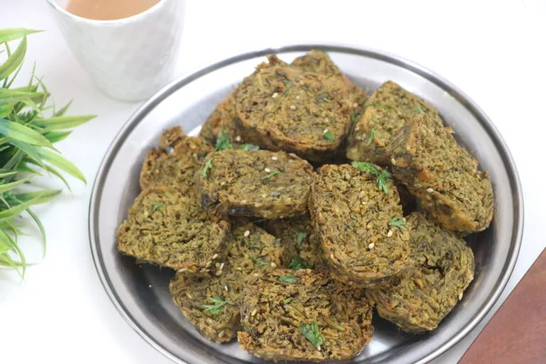 Kothimbir Vadi