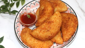 Paneer Half-Moon Pie