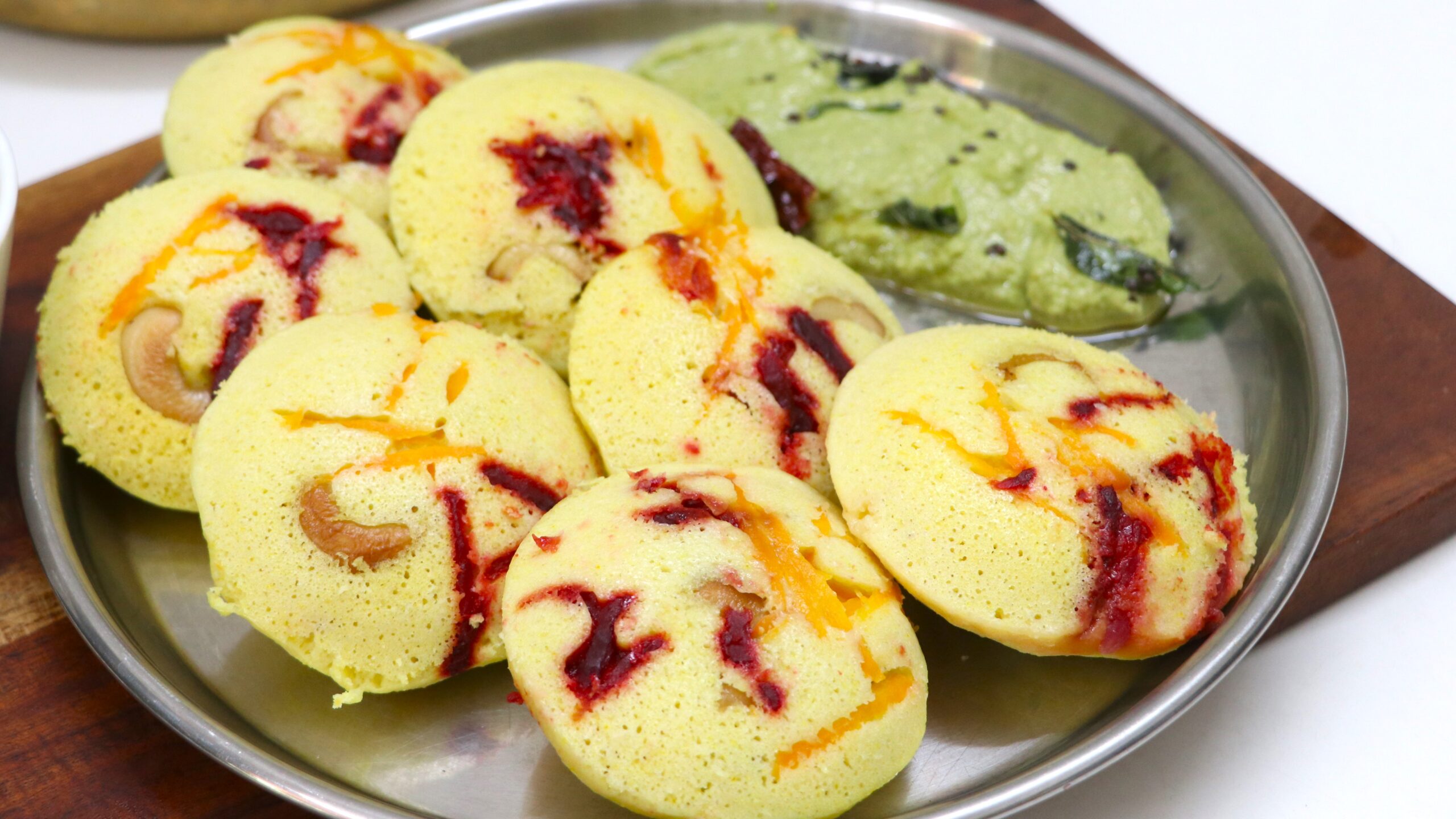 Healthy Chana Dal Idli with Fresh Coconut Chutney | Breakfast recipes