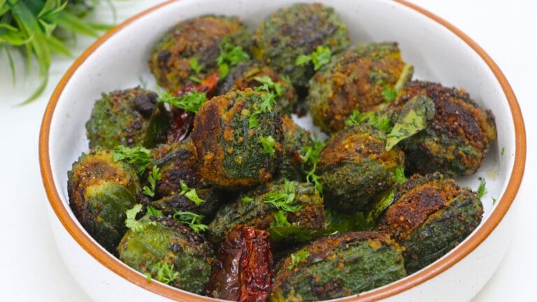 भरवां करेला | Stuffed Karela  | Crispy Shallow-Fried Stuffed Karela Recipe