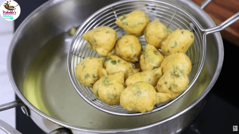 Fry the Moong Dal Pakodis