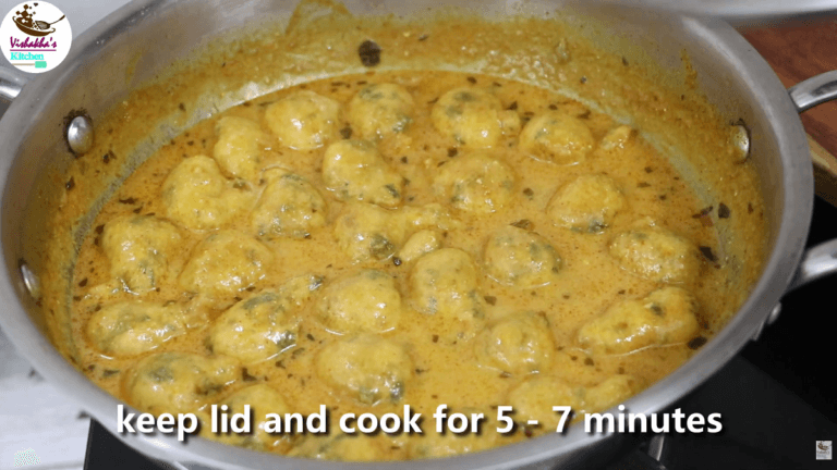 Add the Pakodis