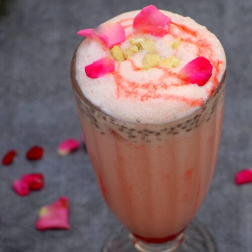 Gulkand Milkshake with Sabja Seeds