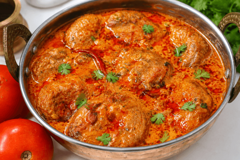 Tamatar Ke Pakode Ki Curry